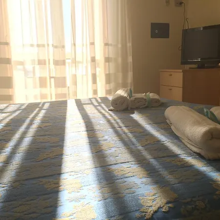 Riviera Hotell 4*